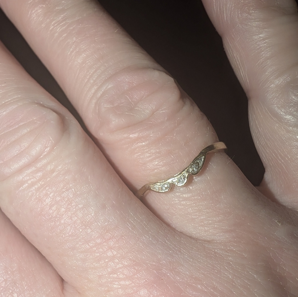 14k Gold and 3 Diamond Ring Sz 7